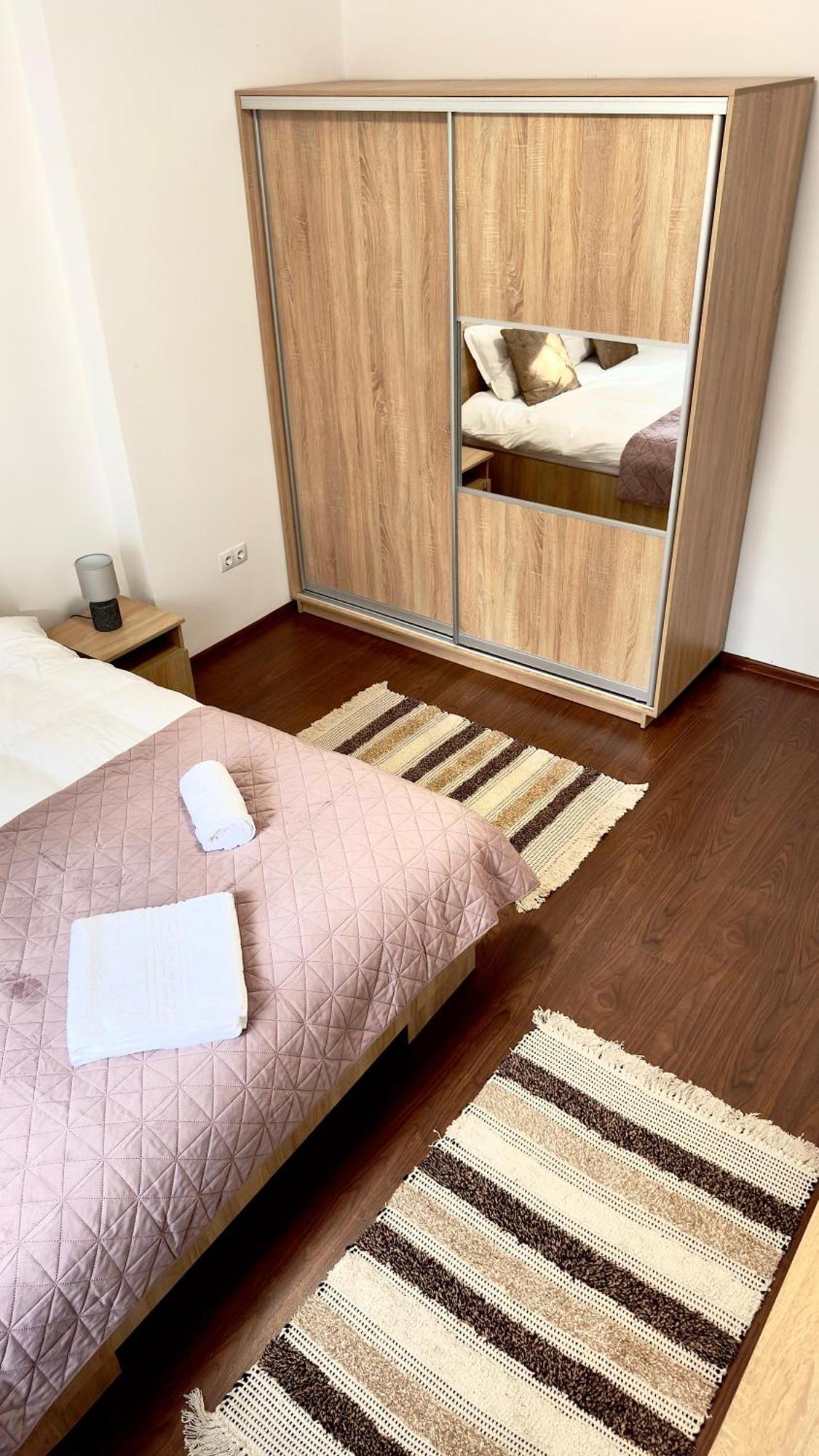 Phoenix Central Apartments Sibiu Esterno foto